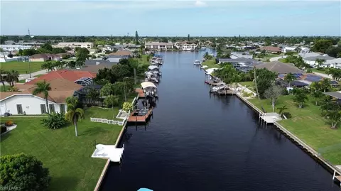 1142 SE 36th St, Cape Coral, FL 33904
