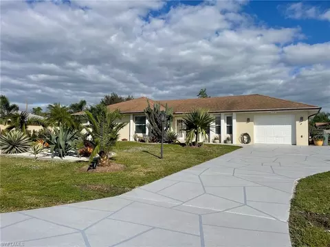 306 5th Ave, Lehigh Acres, FL 33936