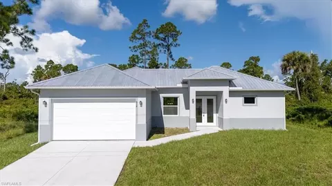 816 Genoa Ave S, Lehigh Acres, FL 33974
