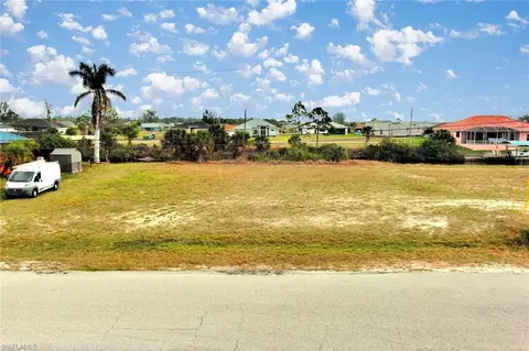 1939 NW 34th Pl, Cape Coral, FL 33993