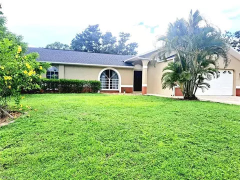 18213 Apple Rd, Fort Myers, FL 33967