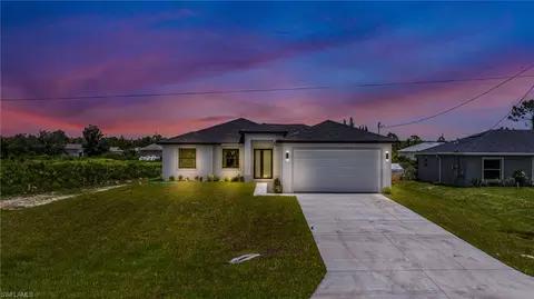 420 Yolanda St, Lehigh Acres, FL 33972