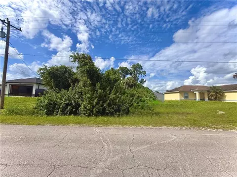 3316 18th St W, Lehigh Acres, FL 33971