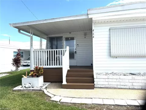 464 Kaiser Dr, Palmetto, FL 34221