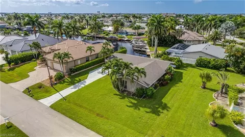 1712 SE 43rd St, Cape Coral, FL 33904