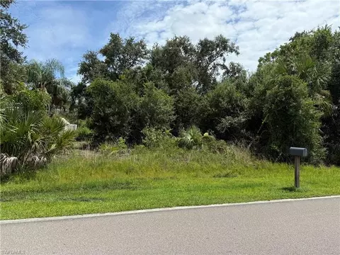 408 Macarthur Dr, Port Charlotte, FL 33954
