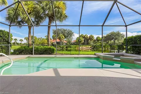 9544 Hemingway Ln, Fort Myers, FL 33913