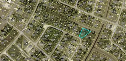323 Plateau Ave, Lehigh Acres, FL 33974