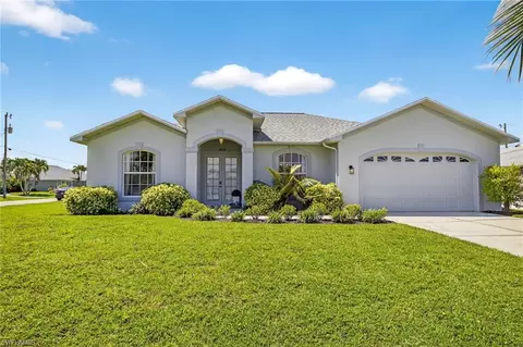 426 SE 22nd St, Cape Coral, FL 33990