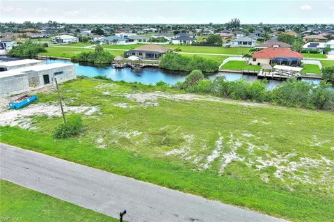 1025 NW 35th Pl, Cape Coral, FL 33993