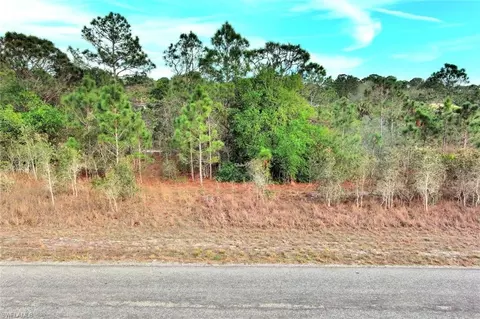 565 Summit Ave S, Lehigh Acres, FL 33974
