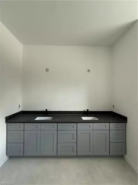 Bath - 2481 24th Ave NE, Naples, FL 34120 photo 7 of 12