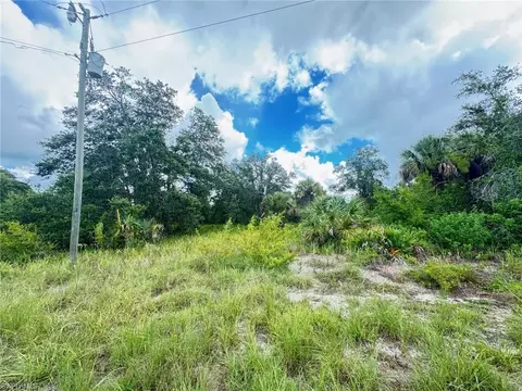658 Morella Ave, Lehigh Acres, FL 33972