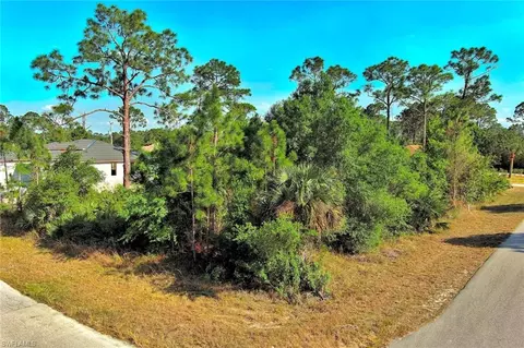 2500 E 9th St, Lehigh Acres, FL 33936 photo 8
