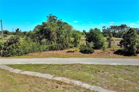 666 Charles Sise St, Lehigh Acres, FL 33974
