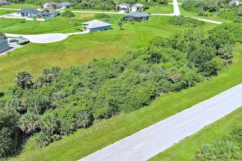 316 Sunset Rd, Rotonda West, FL 33947