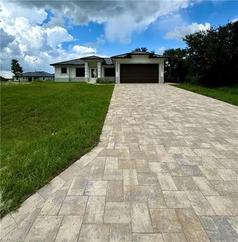 3012 Lady Ln, Labelle, FL 33935
