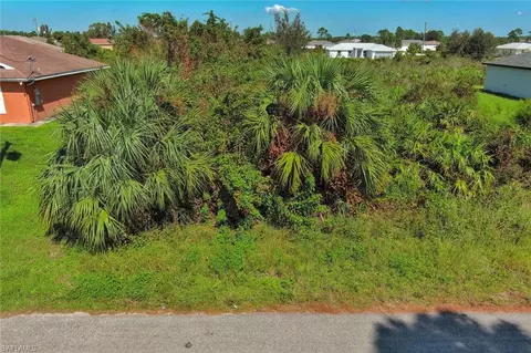 2912 61st St W, Lehigh Acres, FL 33971