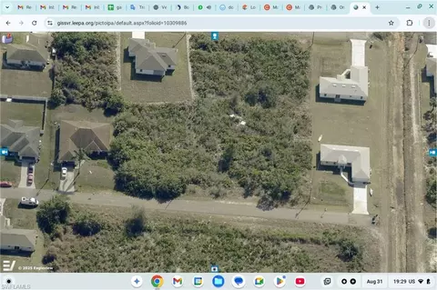 2815 58th St W, Lehigh Acres, FL 33971
