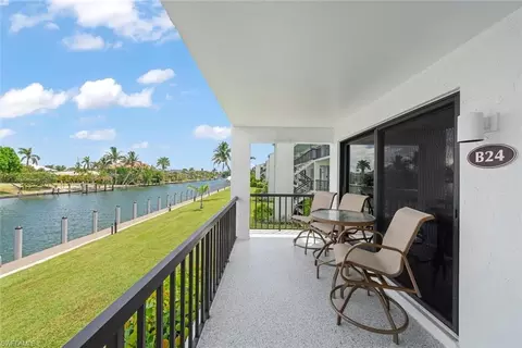 1250 Tennisplace Ct #B24, Sanibel, FL 33957