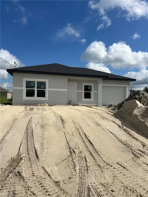 3400 19th St SW, Lehigh Acres, FL 33976
