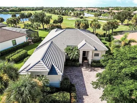 8865 New Castle Dr, Fort Myers, FL 33908