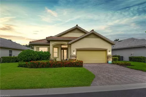 11910 Bramble Cove Dr, Fort Myers, FL 33905