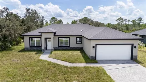 6439 Columbus Blvd, Sebring, FL 33872