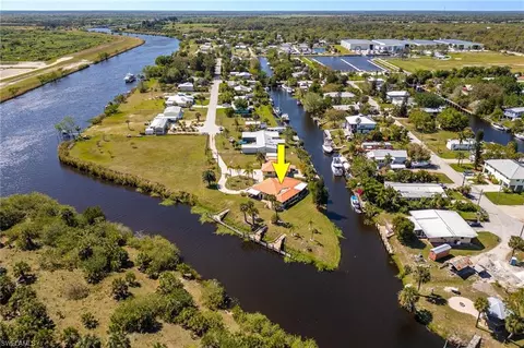 View/Area - 1107 E Anchor Ln, Moore Haven, FL 33471 photo 6 of 7