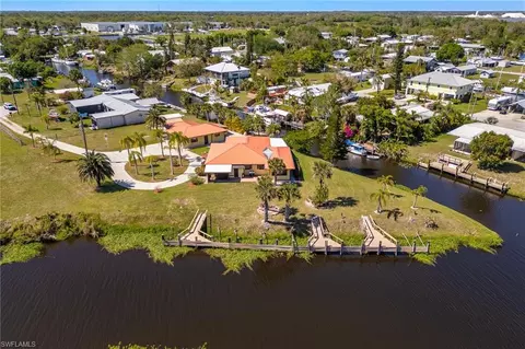 View/Area - 1107 E Anchor Ln, Moore Haven, FL 33471 photo 3 of 7