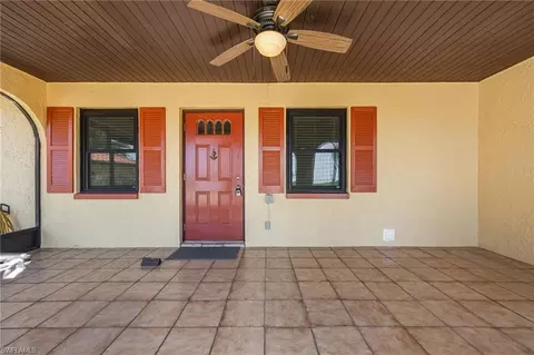 Exterior - 1107 E Anchor Ln, Moore Haven, FL 33471 photo 5 of 18