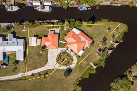 View/Area - 1107 E Anchor Ln, Moore Haven, FL 33471 photo 5 of 7