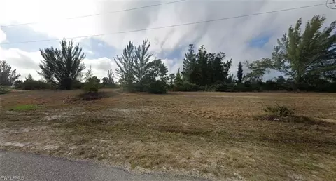 2030 NW 21st St, Cape Coral, FL 33993