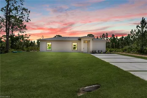 924 Macy St E, Lehigh Acres, FL 33974