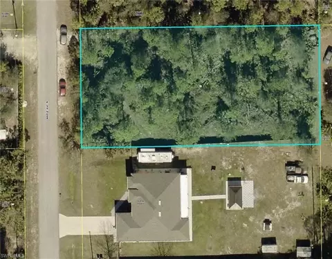 704 Maple Ave N, Lehigh Acres, FL 33972
