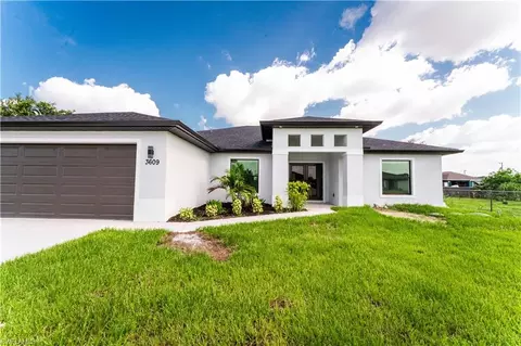 1006 Congress Ave, Lehigh Acres, FL 33972