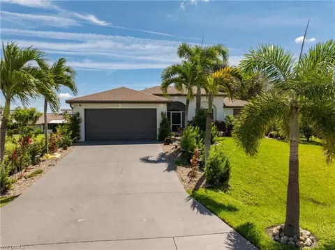3811 SW 9th Ave, Cape Coral, FL 33914