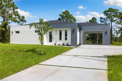1221 Ederle St E, Lehigh Acres, FL 33974
