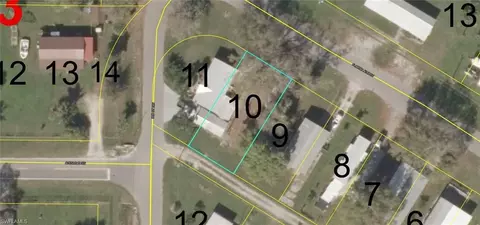 290 Florida Ln, Moore Haven, FL 33471