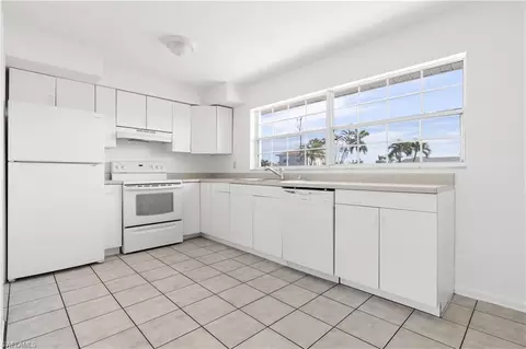 Kitchen - 3102 SE 18th Ave, Cape Coral, FL 33904 photo 1 of 1