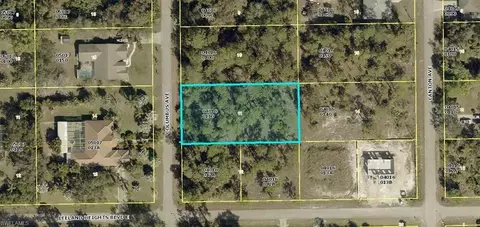 102 Columbus Ave, Lehigh Acres, FL 33936