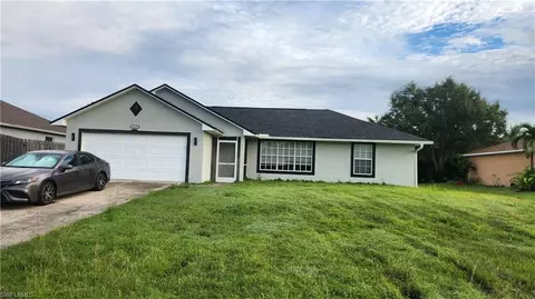 621 SW 21st Ln, Cape Coral, FL 33991