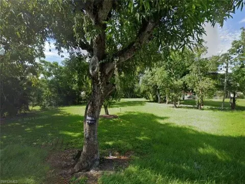 3019 Kunze St, Fort Myers, FL 33916