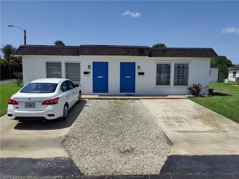 26 Temple Ct, Lehigh Acres, FL 33936