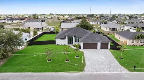 336 NE 25th St, Cape Coral, FL 33909
