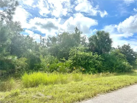 1876 Latham Dr, Lehigh Acres, FL 33972
