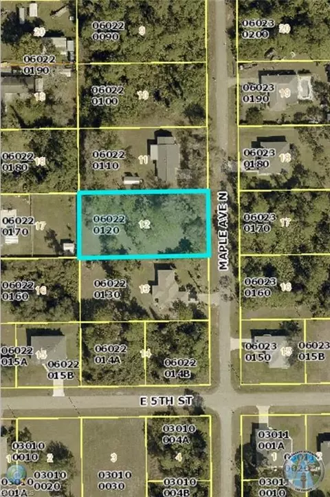 505 Maple Ave N, Lehigh Acres, FL 33972