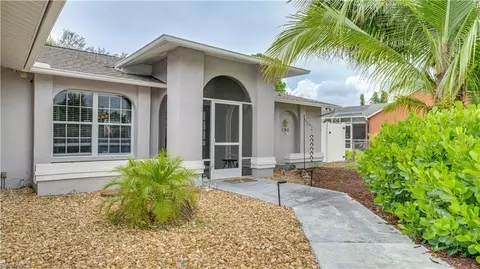 517 Hibiscus Ave, Lehigh Acres, FL 33972