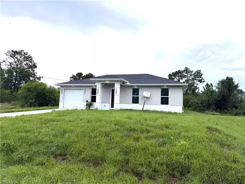 363 Hermosa Ave, Lehigh Acres, FL 33974
