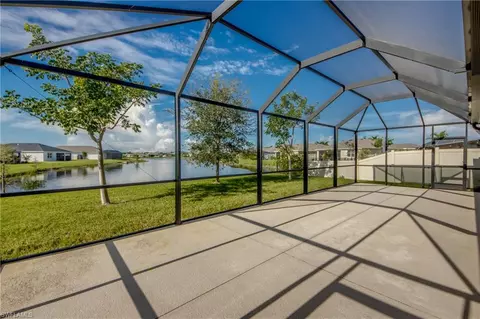 8832 Cascade Price Cir, North Fort Myers, FL 33917